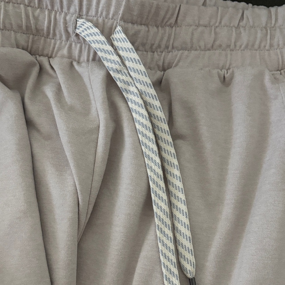 Vuori Wide Leg Pants in Light Cream - Picture 5 of 5